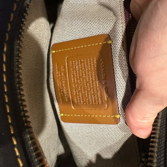 Coach Gray Heart Keith hating rogue bag 25 Embellished Women's Bag - Picture 14 of 16